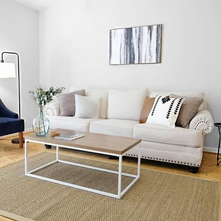 The Cozy Hearth Escape Here Martinez Luaran gambar